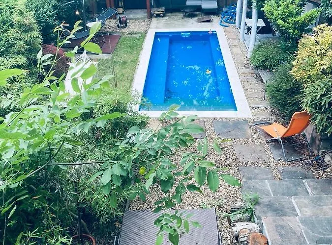 Modern House In With Pool Budapeszt